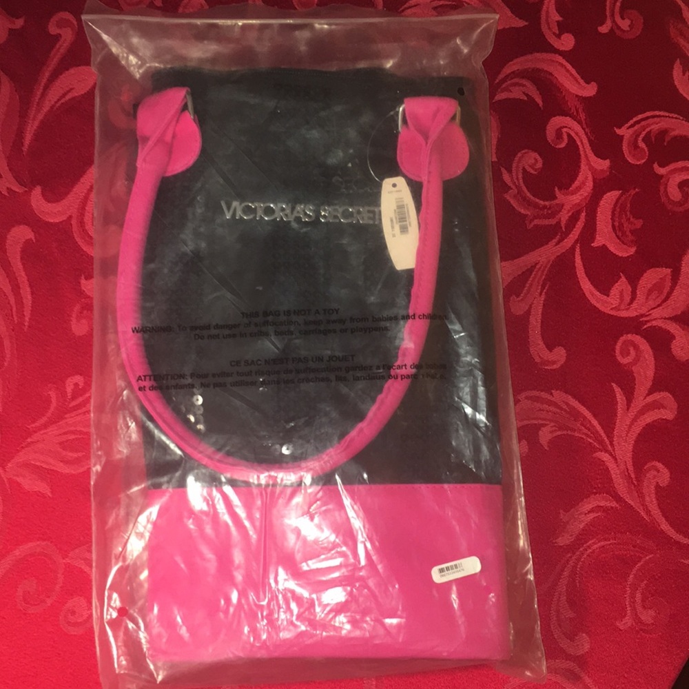 BNWT Victoria Secret Tote